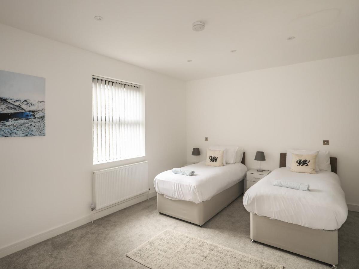 Bryn Min Manton Penthouse Apartment Caernarfon Exterior photo